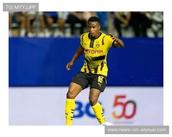 多特穆科科前锋本能抢点破门——年轻天才崭露头角