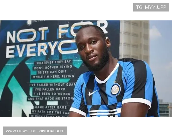 国米卢卡库快速插上头球补射得分堪称艺术